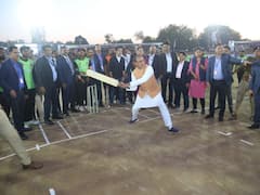 मध्य प्रदेश में 'मिशन 2023' के लिए नेताओं की तैयारी तेज, धर्म और क्रिकेट के जरिए वोटरों को लुभाने की कोशिश