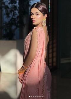 Avneet Kaur: ਪਿੰਕ ਸਾੜ੍ਹੀ ਪਹਿਨ ਕੇ ਅਵਨੀਤ ਲੱਗ ਰਹੀ ਸੀ ਅਪਸਰਾ ਦੀ ਤਰ੍ਹਾਂ ਖੂਬਸੂਰਤ, ਹੌਟਨੈੱਸ ਦੇਖ ਕੇ ਪ੍ਰਸ਼ੰਸਕ ਹੋਏ ਹੈਰਾਨ