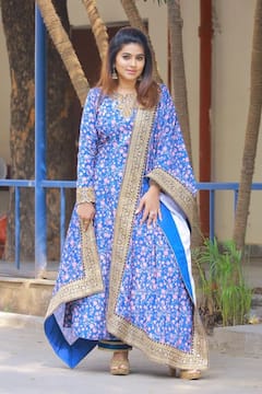 Sneha Photos: నీలాకాశంలోని అందమంతా స్నేహాలోనే ఉంది!