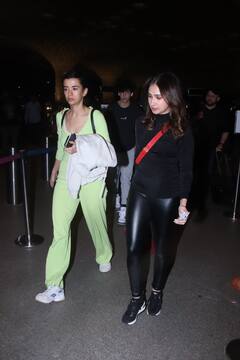 Christmas 2022: बच्चों-गर्लफ्रेंड सबा संग क्रिसमस हॉलिडे के लिए निकले ऋतिक रोशन, बहन पश्मीना भी एयरपोर्ट पर साथ दिखीं