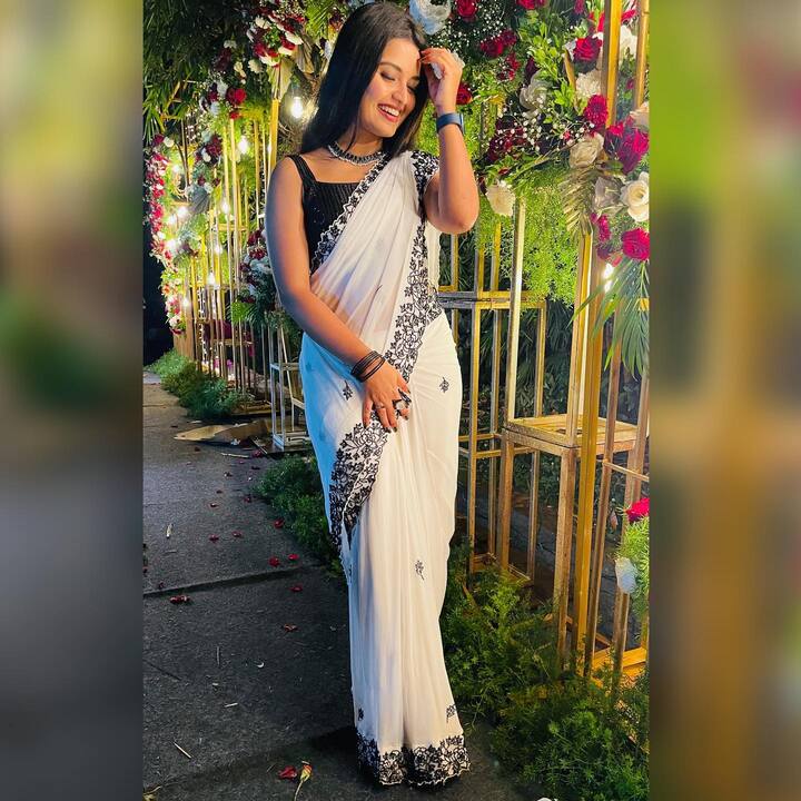 మౌనరాగం సీరియల్ లో మూగమ్మాయి అమ్ములుగా మెప్పించిన ప్రియాంక జైన్ ప్రస్తుతం 'జానకి కలగనలేదు' లో జానకిగా నటిస్తోంది.