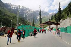 अटल टनल पर लगे सोनिया गांधी के नाम वाली 'आधारशिला', अब रक्षा मंत्रालय पहुंची डिमांड