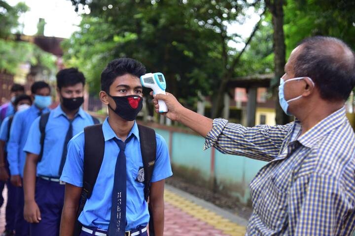 একাধিক দেশে নতুন করে কোভিডের বাড়বাড়ন্তে সতর্কতা ভারতে। সব রাজ্য ও কেন্দ্র শাসিত অঞ্চলকে স্বাস্থ্যমন্ত্রকের চিঠি।
