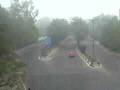 IN PICS | Delhi And Kanpur Wake Up To A Foggy Morning As Winter Sets In
