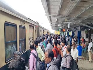 Indian Railway: প্ল্যাটফর্ম টিকিটেও ট্রেনে যাত্রা করতে পারবেন ? জেনে নিন নিয়ম