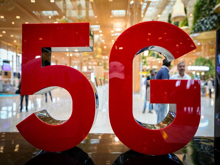 5G in India: No base station of 5G set up by Vodafone Idea in India yet, says Report 5G in India: ભારતમાં Vodafone Idea એ હજુ સુધી 5G ના બેઝ સ્ટેશન નથી ઉભા કર્યાઃ રિપોર્ટ