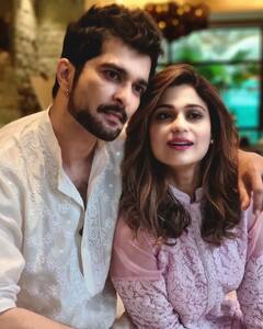 Year Ender 2022: साल 2022 में इन स्टार कपल्स ने जुदा की अपनी राहें, चारु-राजीव से दिव्या-वरुण तक लिस्ट में शामिल