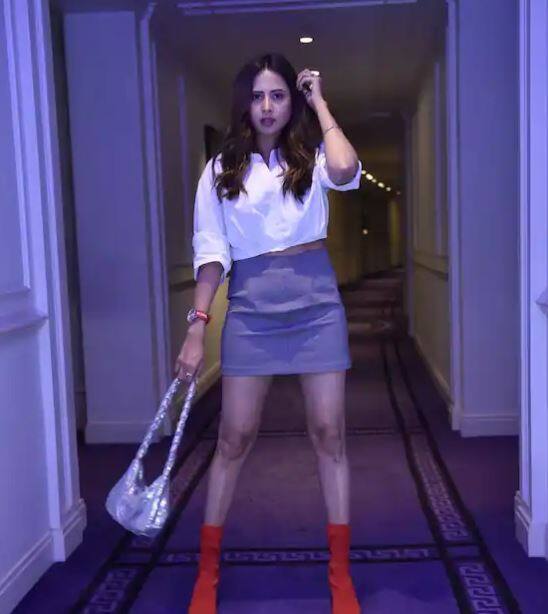 ਹਾਲ ਹੀ ਵਿੱਚ ਸਰਗੁਣ ਨੇ ਇੱਕ ਵੱਡਾ ਰਿਕਾਰਡ ਆਪਣੇ ਨਾਮ ਕੀਤਾ ਹੈ। ਦਰਅਸਲ, ਅਭਿਨੇਤਰੀ ਦਾ ਨਾਮ ਏਸ਼ੀਅਨ ਸਿਤਾਰਿਆਂ 2022 ਦੀ ਸੂਚੀ ਵਿੱਚ ਸ਼ਾਮਲ ਕੀਤਾ ਗਿਆ ਹੈ।