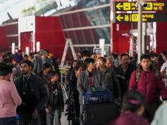 Delhi Weather: घने कोहरे को देख दिल्ली एयरपोर्ट ने जारी की एडवाइजरी, यात्रा से पहले जान लें नियम