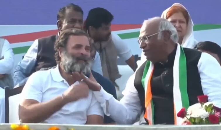 Mallikarjun Kharge Touching Rahul Gandhi Beard Video Viral On Social Media Video: મંચ પર રાહુલની ગાંધીને હાથ લગાવીને મલ્લિકાર્જુન ખડગે શું કહ્યું? વીડિયો વાયરલ