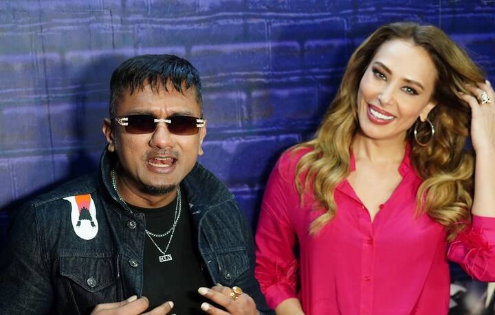 Honey Singh-Iulia Vantur Pics: પંજાબી ગાયક અને રેપર હની સિંહ અને ગાયિકા યુલિયા વંતુરનું ગીત 'યાઈ રે સોંગ' રિલીઝ થઈ ગયું છે. બંને ગાયકો ગીતનું જોરદાર પ્રચાર કરી રહ્યા છે.