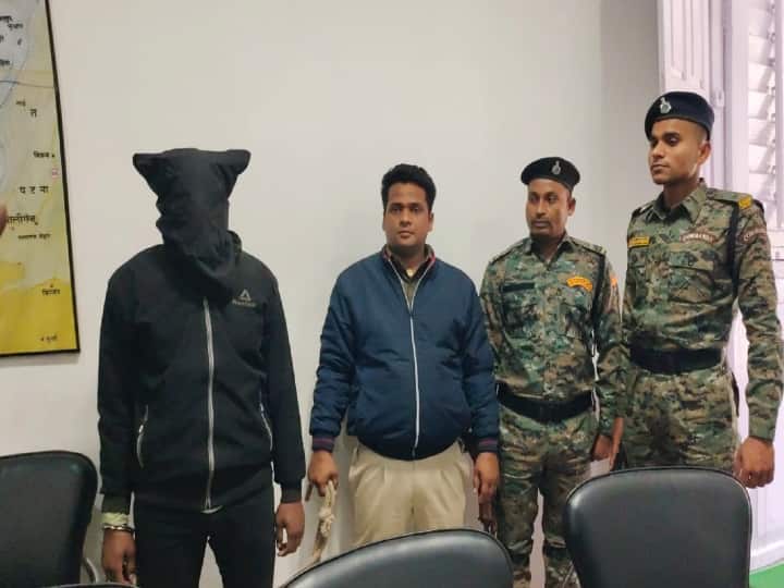 Bihar Crime: भोजपुर के जेल में रची हत्या की साजिश, पूर्व मुख्य पार्षद को 5 सेकंड में मारी थी पांच गोलियां, जानिए मामला Bihar Crime: Conspiracy of murder hatched in Bhojpur jail, former chief councilor was shot with five bullets in 5 seconds, know the case ann Bihar Crime: भोजपुर के जेल में रची हत्या की साजिश, पूर्व मुख्य पार्षद को 5 सेकंड में मारी थी पांच गोलियां, जानिए मामला