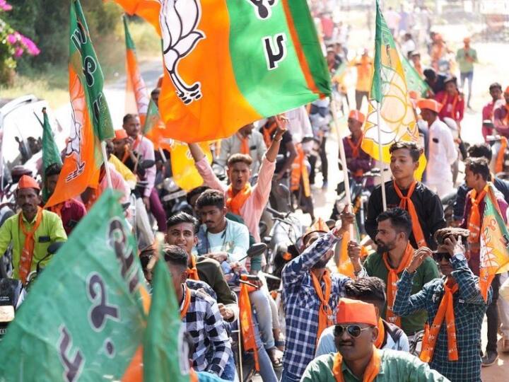 Gujarat BJP Three independent MLAs Dhavalsingh Zala Dharmendrasinh Vaghela Mavjibhai Desai support ruling party Gujarat Politics: गुजरात की राजनीति में बड़ा उलटफेर, इन तीन निर्दलीय विधायकों ने बीजेपी को दिया अपना समर्थन