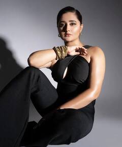 Rashmi Desai : રશ્મિ દેસાઈનો સુપર હોટ અવતાર, બ્લેક ડ્રેસમાં અભિનેત્રીને જોતા જ રહી જશો