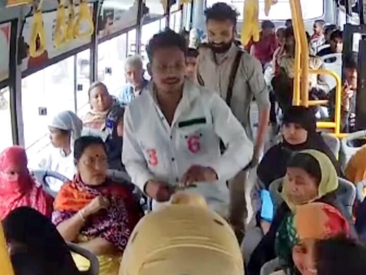 Indore News: किराया मांगने पर बदमाश ने जिस बस में लहराया था चाकू, उसी में पुलिस ने लगवाया झाड़ू