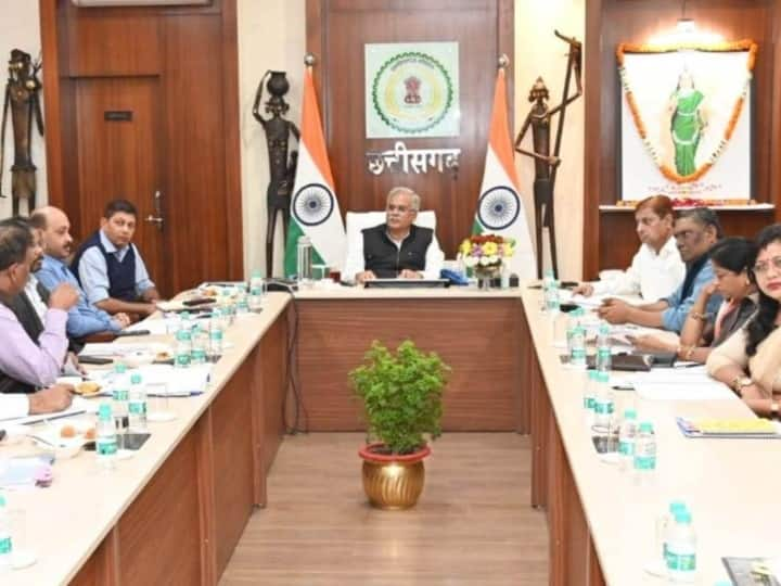 Chhattisgarh meeting of State Wildlife Board CM Bhupesh Baghel present tigers brought from Madhya Pradesh ANN Chhattisgarh News: छत्तीसगढ़ में संख्या बढ़ाने के लिए मध्य प्रदेश से लाए जाएंगे बाघ, इस टाइगर रिजर्व में छोड़े जाएंगे