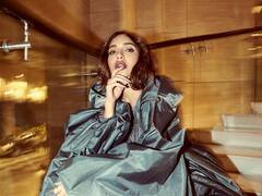 Photo : बोल्ड अँड ब्युटीफुल भूमी पेडणेकरचा कातिल लूक, फोटोंवर खिळल्या चाहत्यांच्या नजरा