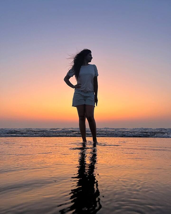 వర్షిణి కెరీర్ ప్రారంభంలో మోడలింగ్ చేసింది.Photo Credit@Varshini Sounderajan/Instagram