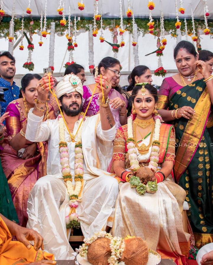 అమర్ దీప్-తేజస్విని పెళ్లి ఫోటోలు.Photo Credit@Tejaswini gowda/Instagram