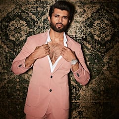 Vijay Devarakonda के इन लुक्स पर फिदा हो जाती हैं लड़कियां, ऐसा ड्रेसिंग सेंस आपके भी काम आएगा