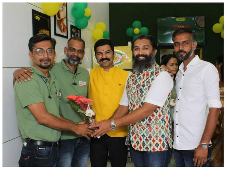 Ajay's Appoints Master Franchise In Ahmedabad, To Roll Out QSR Outlets In North Gujarat Ajay's Appoints Master Franchise In Ahmedabad, To Roll Out QSR Outlets In North Gujarat