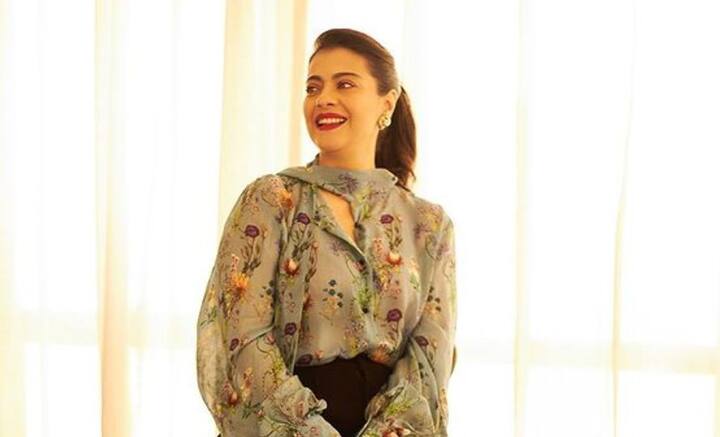 আদ্যোপান্ত ফিল্মি পরিবারের মেয়ে। স্বাধীনচেতা মায়ের হাতে বড় হওয়া। প্রথম ছবি থেকেই স্বতন্ত্র পরিচয় গড়ে তুলতে পেরেছিলেন।