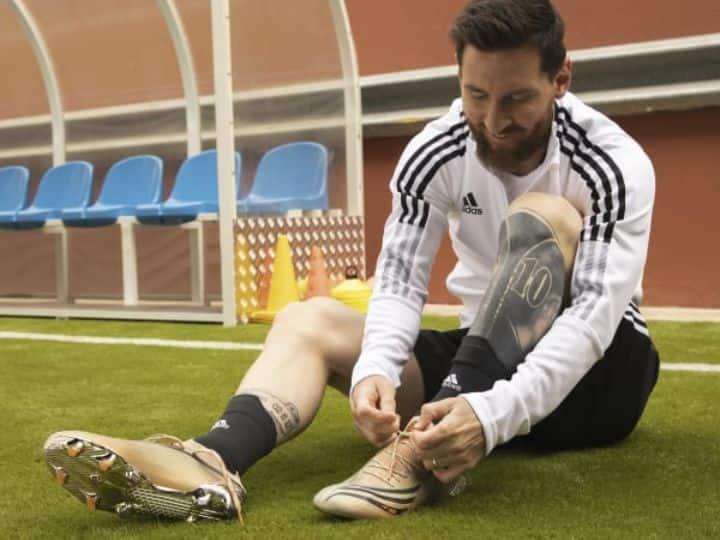 Messi Shoes Price What is the price of Lionel Messi adidas x Speedflow mess football boots मेसी के जूते की कीमत तुम क्या जानो विनोद बाबू... इतने में तो महीने का राशन आ जाएगा