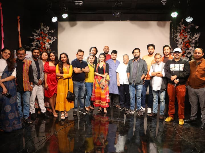 'Iti Memories' Trailer Launch Event: এই ওয়েব সিরিজের পরিচালনার দায়িত্বে রয়েছেন সমদর্শী দত্ত। সিরিজে অভিনয় করতেও দেখা যাবে তাঁকে।