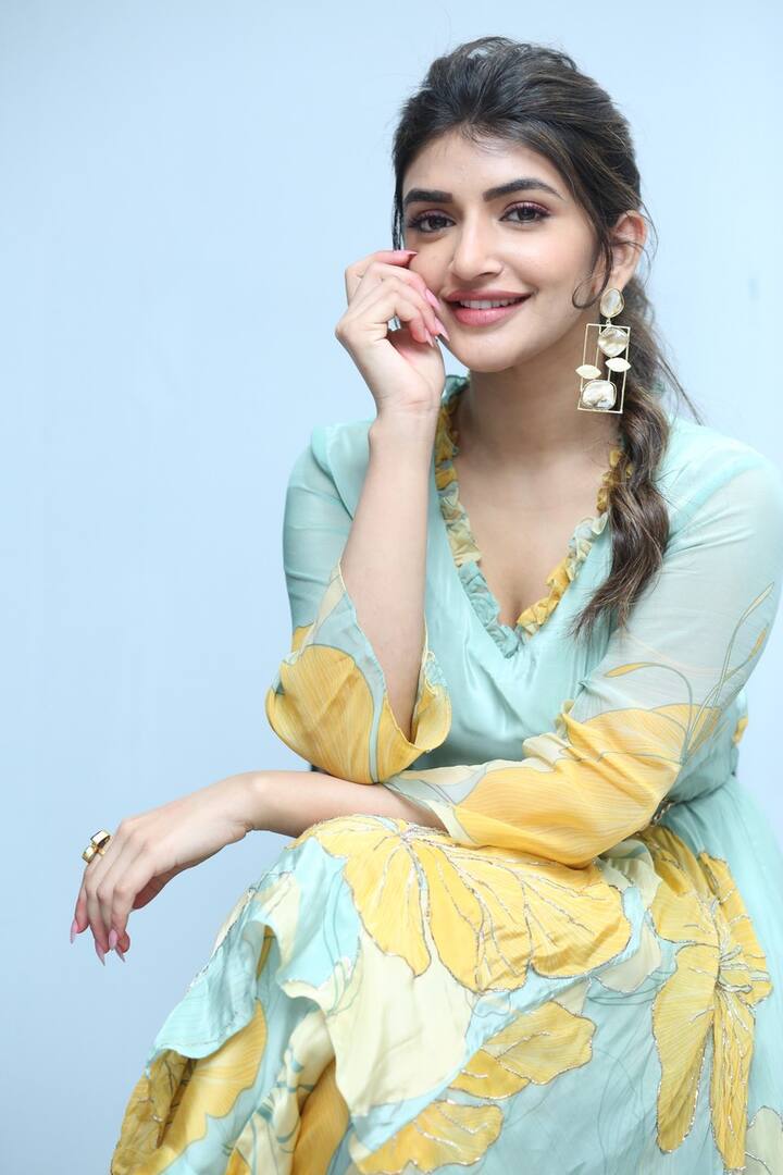 శ్రీలీల అందమైన ఫోటోలు.