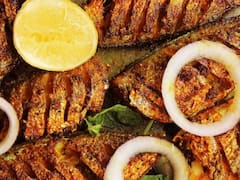 Bengali Crispy Fish Fry: घर पर बनाएं मसाला फिश फ्राई, चीट डे मील के लिए एकदम परफेक्ट