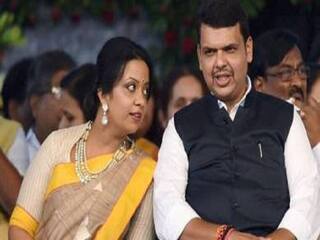 Amruta Fadnavis New Title For PM modi calls him Father of New India இந்தியாவின் தந்தை காந்தி.. புதிய இந்தியாவின் தேச தந்தை மோடிதான்...புகழ்ந்து தள்ளிய துணை முதலமைச்சரின் மனைவி..!