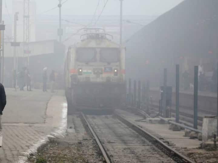 Trending News: Railway will run 51 special trains for New Year and Christmas, know route and timing