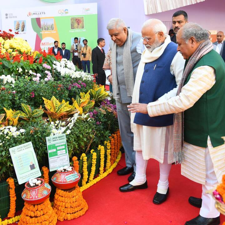 या कार्यक्रमाला पंतप्रधान मोदी जवळपास 40 मिनिटं उपस्थित होते.