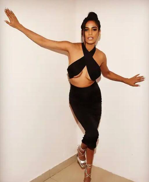 હાલમાં જ પૂનમ તેના મિત્રની બર્થડે પાર્ટીમાં પહોંચી હતી.