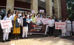 Assembly Winter Session: सत्ताधाऱ्यांचे टाळ वाजवून भजन तर विरोधकांकडून 'पन्नास खोके भूखंड ओक्के'च्या घोषणा