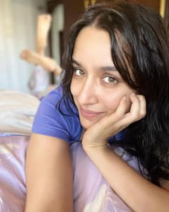 Shraddha Kapoor: మేకప్ లేకుండా ఈ హీరోయిన్‌ ఎలా ఉందో చూశారా? అందుకే అంత క్రేజ్