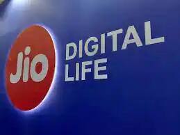 જિઓ વેલિડિટી એક્સ્ટેન્ડર જેવો કોઇ પ્લાન નથી આપતુ, આના રિચાર્જ પ્લાનના લિસ્ટમાં સૌથી સસ્તુ રિચાર્જ 209 રૂપિયાનું છે, જેમાં યૂઝર્સને ડેલી 1GB ડેટા, 100 એસએમએસ અને અનલિમીટેડ કૉલિંગ આપવામાં આવે છે.