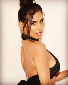 Poonam Pandey Look: ਦੋਸਤ ਦੀ ਜਨਮਦਿਨ ਪਾਰਟੀ 'ਤੇ ਪਹੁੰਚੀ ਪੂਨਮ ਪਾਂਡੇ ਇੰਝ ਹੌਟ ਲੱਗ ਰਹੀ ਸੀ