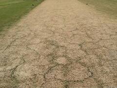 Delhi Stadium: விளையாடுவதற்கு தகுதியற்ற பிட்ச்.. பஞ்சாப் - ரயில்வே இடையிலான ரஞ்சி போட்டி பாதியில் நிறுத்தம்!