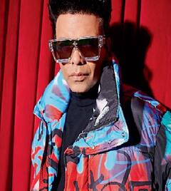 Festive Fashion: फेस्टिव सीजन के लिए पहले से हो जाएं तैयार, करण जौहर के इन लुक्स पर ध्यान दें...