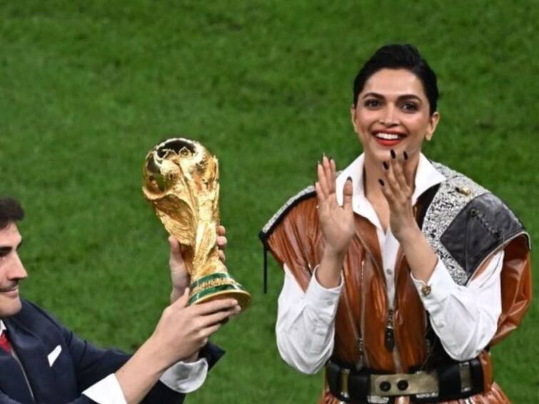 Deepika Padukone dress trolled during fifa world cup 2022 trophy unveiled Deepika Padukone Troll: 'रेनकोट घातलाय...';   फिफा वर्ल्ड कप 2022 ला गेलेल्या दीपिकाला नेटकऱ्यांनी केलं ट्रोल