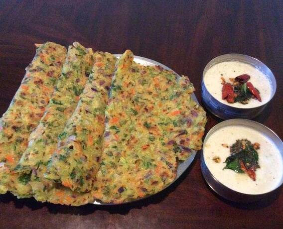 घर आए मेहमानों को आप सर्व कर सकते हैं ये 8 तरह की रोटियां...जानिए इनके नाम