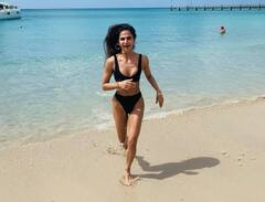 Shaleena Nathani Photos: આ છે દીપિકાના ‘બેશર્મ રંગ’ આઉટફિટ ડિઝાઇન કરનારી ડિઝાઇનર, ફોટો જોઈને એક્ટ્રેસને ભૂલી જશો !