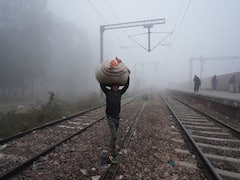 బంగాళాఖాతంలో కొనసాగుతున్న అల్పపీడనం - ఈ జిల్లాలకు వర్ష సూచన!