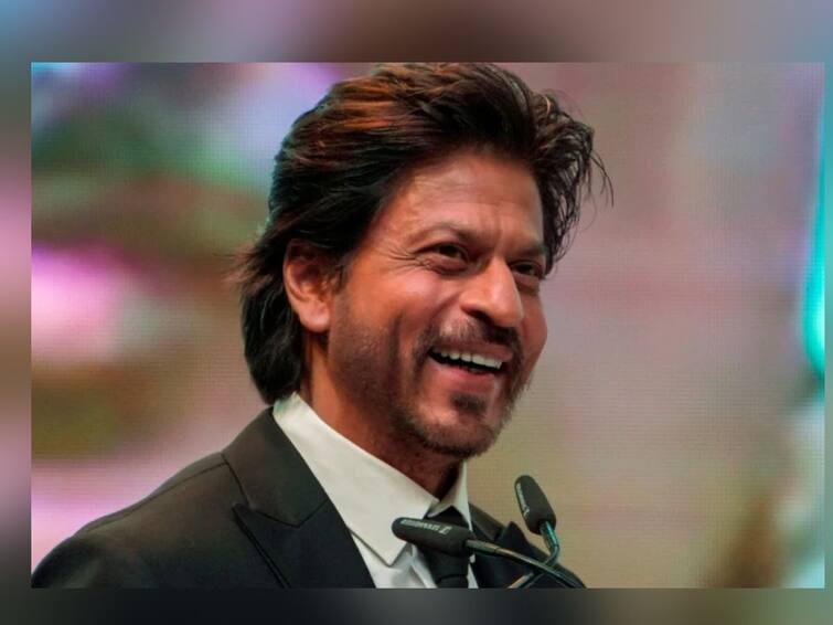 Shah Rukh Khan old video about hindu viral during pathaan besharam rang song controversy Shah Rukh Khan: 'जर मी हिंदू असतो तर...'; पठाण वादादरम्यान शाहरुखचा 'तो' व्हिडीओ व्हायरल