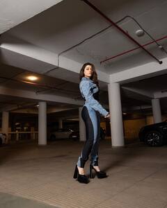 Tamannaah Bhatia: डबल टोंड जींस का चला ट्रेंड, तमन्ना भाटिया की तरह आप भी कर सकती हैं कैरी