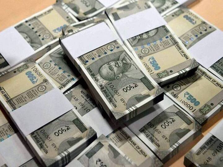 IPPB-র এই প্রিমিয়াম সেভিংস অ্যাকাউন্ট খুলতে আপনাকে আপনার বাড়ির কাছের পোস্ট অফিসে যেতে হবে। এছাড়াও আপনি পোস্ট ম্যান বা গ্রামীণ ডাক সেবার মাধ্যমেও এই অ্যাকাউন্ট খুলতে পারেন।