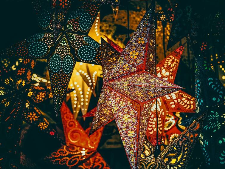 Christmas Eve 2022: 5 things to do if you are not partying Christmas 2022 : வீட்டிலேயே கொண்டாடலாம்; கிறிஸ்துமஸ் கால பார்டி ஐடியா சில உங்களுக்காக!