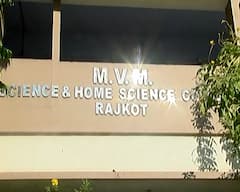 Rajkot: เชฎเชนเชฟเชฒเชพ เชเซเชฒเซเชเชจเชพ เชชเซเชฐเซเชซเซเชธเชฐเซ เชฌเซ เชตเชฟเชฆเซเชฏเชพเชฐเซเชฅเซเชจเซ เชชเชพเชธเซ เช
เชญเชฆเซเชฐ เชฎเชพเชเชเชฃเซ เชเชฐเซ, เชฆเซเชข เชฎเชพเชธ เชธเซเชงเซ เชเซเช เชเชพเชฐเซเชฏเชตเชพเชนเซ เชจ เชฅเชฏเชพเชจเซ เชเชฐเซเชช