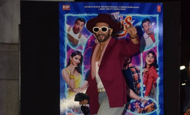 খরা কাটিয়ে সবে একটু একটু করে ছন্দে ফিরছে ইন্ডাস্ট্রি। সেই আবহে ‘সার্কাসে’র দিকে তাকিয়ে গোটা বলিউড।